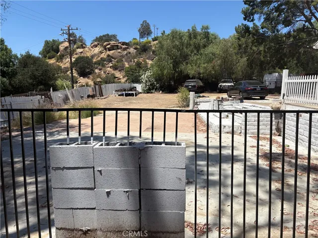 107 Ventura Way, Chatsworth, California 91311