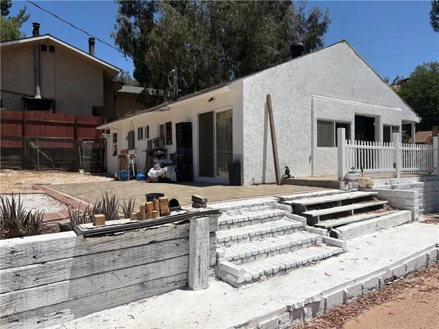 107 Ventura Way, Chatsworth, California 91311