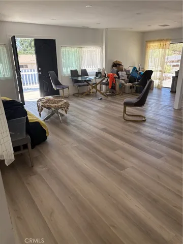 107 Ventura Way, Chatsworth, California 91311