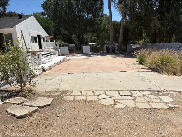 107 Ventura Way, Chatsworth, California 91311