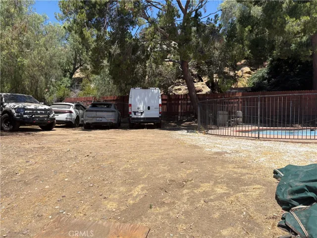 107 Ventura Way, Chatsworth, California 91311