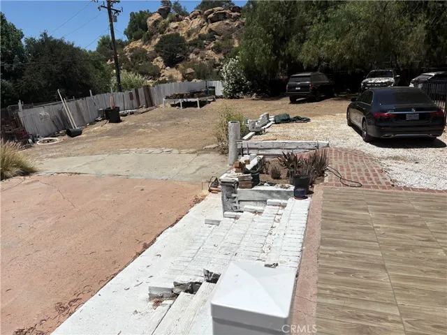 107 Ventura Way, Chatsworth, California 91311