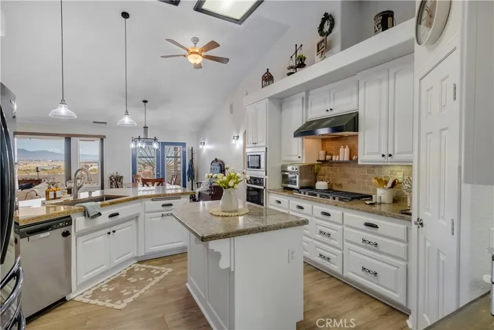 23355 Cuyama, Apple Valley, California 92307