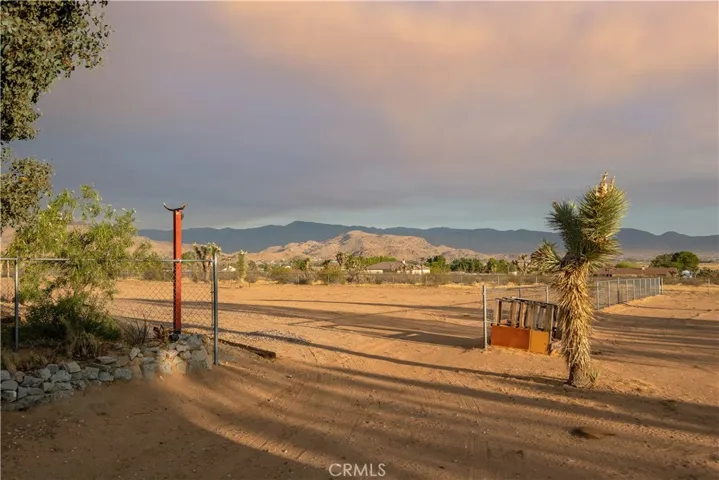23355 Cuyama, Apple Valley, California 92307
