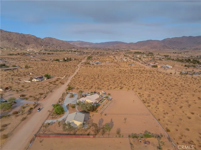 23355 Cuyama, Apple Valley, California 92307