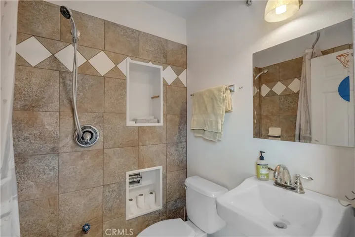 23355 Cuyama, Apple Valley, California 92307