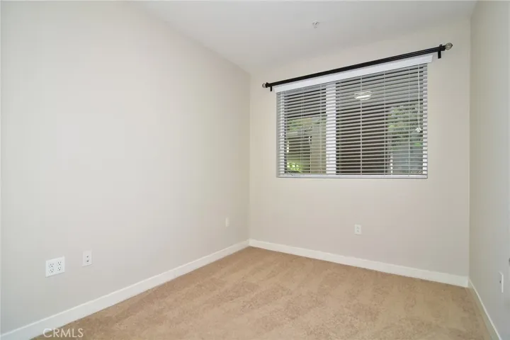 21301 Erwin Street 231, Woodland Hills, California 91367