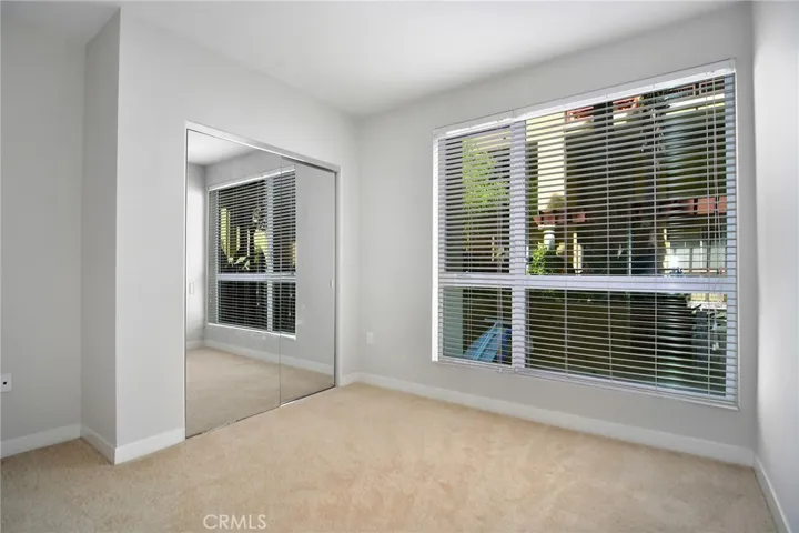21301 Erwin Street 231, Woodland Hills, California 91367