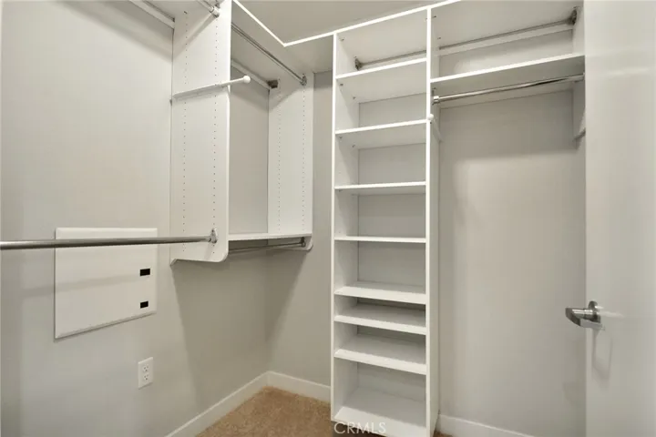 21301 Erwin Street 231, Woodland Hills, California 91367