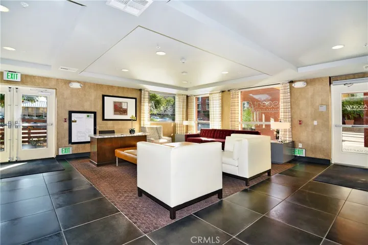 21301 Erwin Street 231, Woodland Hills, California 91367