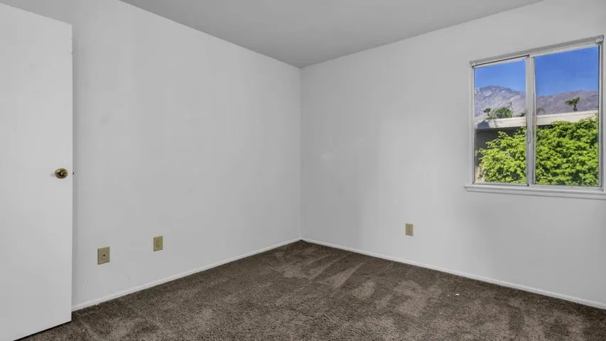 29-web-or-mls-Were Focused 2266 E Via Es