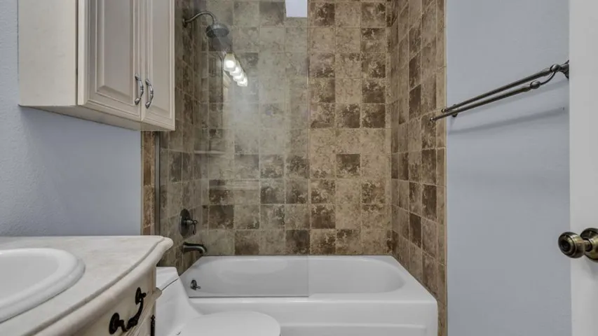 27-web-or-mls-Were Focused 2266 E Via Es