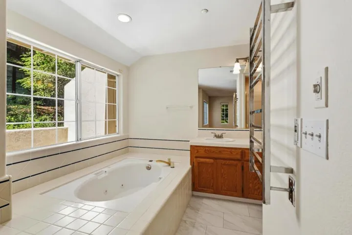 360 Carrera Circle, Aptos, California 95003