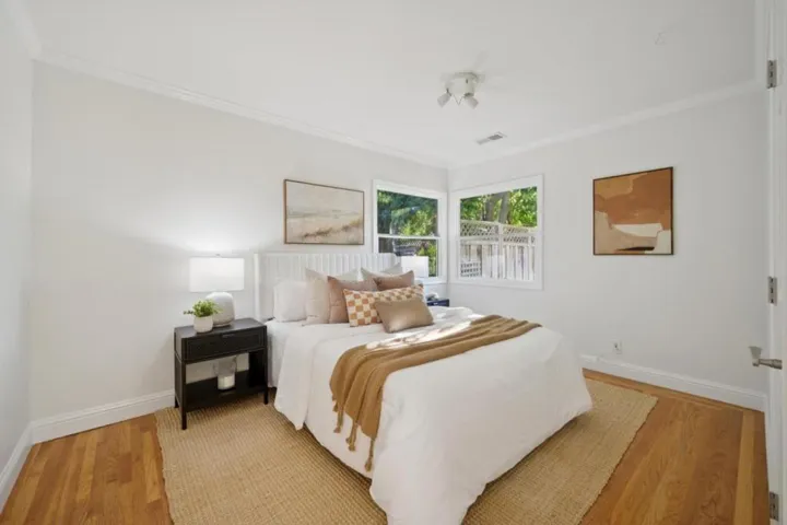 1004 Del Norte Avenue, Menlo Park, California 94025