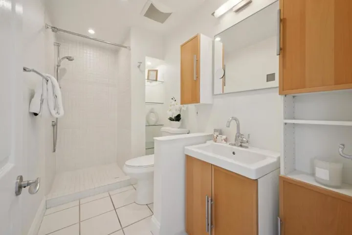 1004 Del Norte Avenue, Menlo Park, California 94025