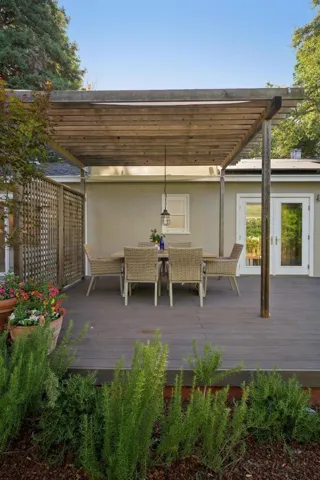 1004 Del Norte Avenue, Menlo Park, California 94025