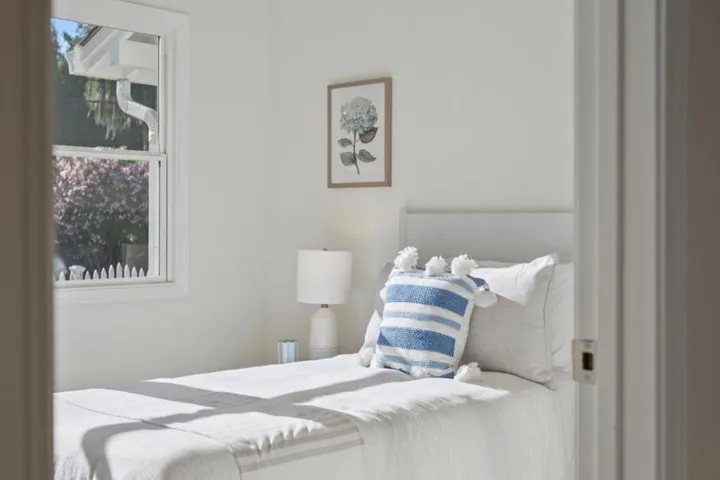 1004 Del Norte Avenue, Menlo Park, California 94025