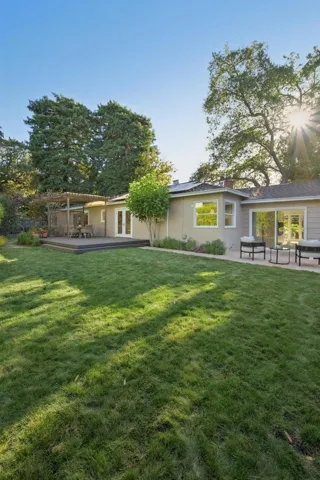 1004 Del Norte Avenue, Menlo Park, California 94025