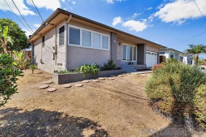 6465 Julie, San Diego, California 92115