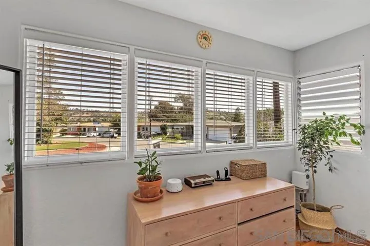 6465 Julie, San Diego, California 92115