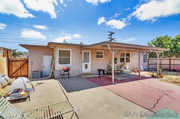 6465 Julie, San Diego, California 92115
