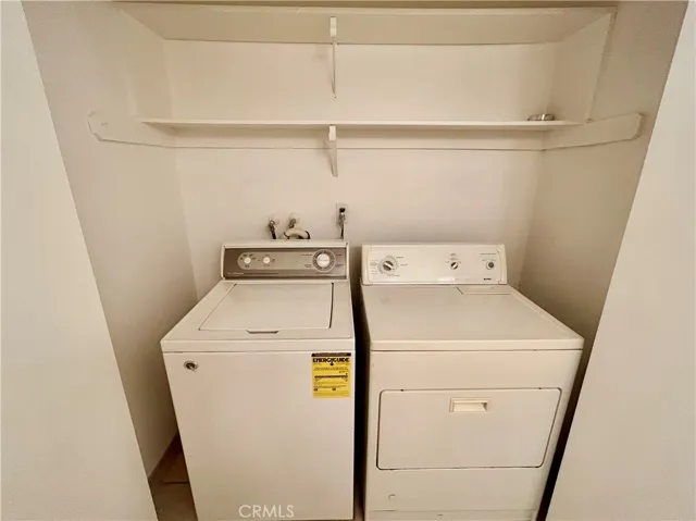 In Unit Washer/Dryer