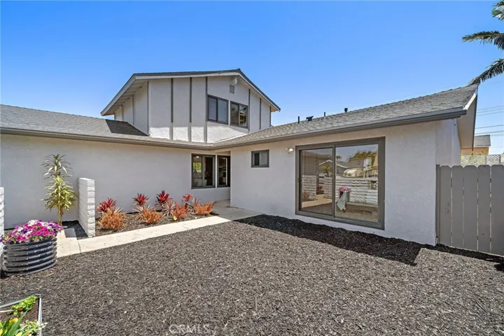 9404 El Blanco, Fountain Valley, California 92708