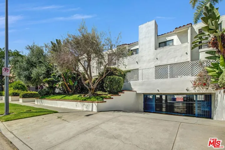 3665 Empire Drive 7, Los Angeles, California 90034