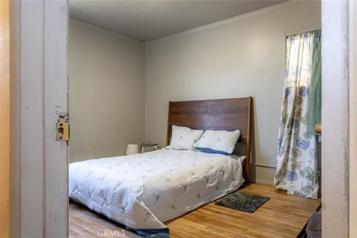 727 S Caswell, Compton, California 90220