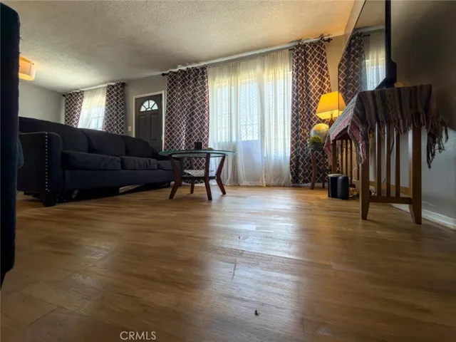 727 S Caswell, Compton, California 90220