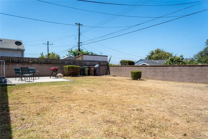 727 S Caswell, Compton, California 90220