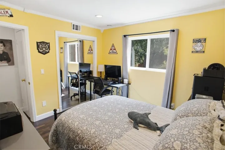 Upstairs guest room 2