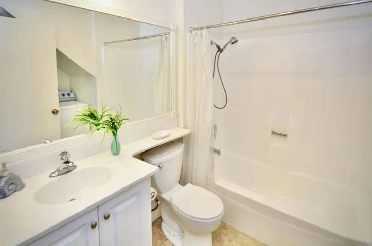 8026 Linda Vista Rd 1n, San Diego, California 92111