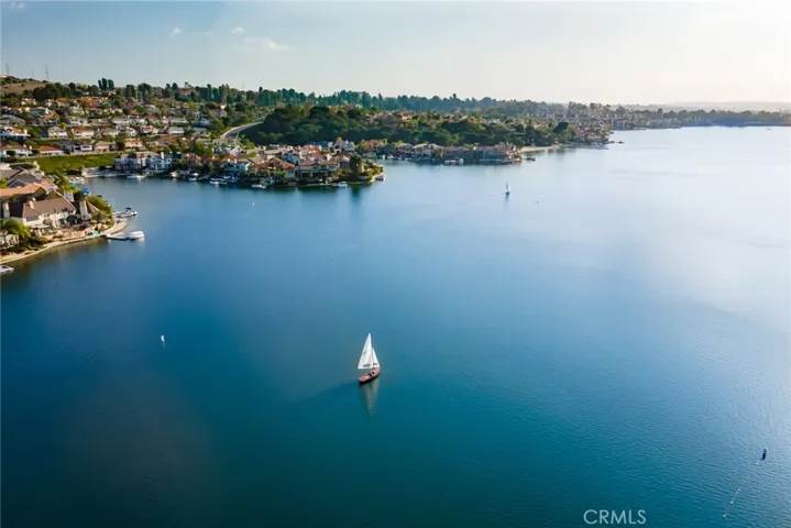 21691 Fairbrook 37, Mission Viejo, California 92692