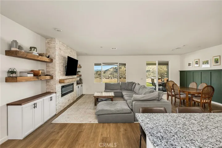 20996 Mountain Gate Drive, Riverside, California 92507