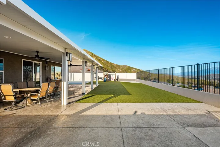 20996 Mountain Gate Drive, Riverside, California 92507