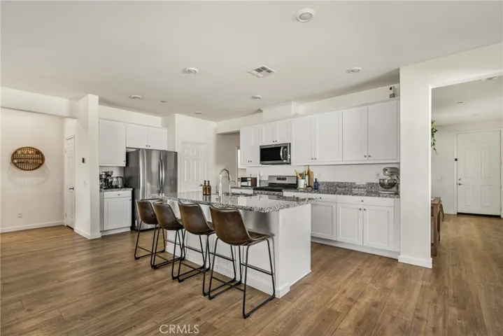 20996 Mountain Gate Drive, Riverside, California 92507