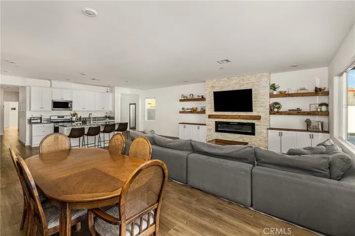 20996 Mountain Gate Drive, Riverside, California 92507