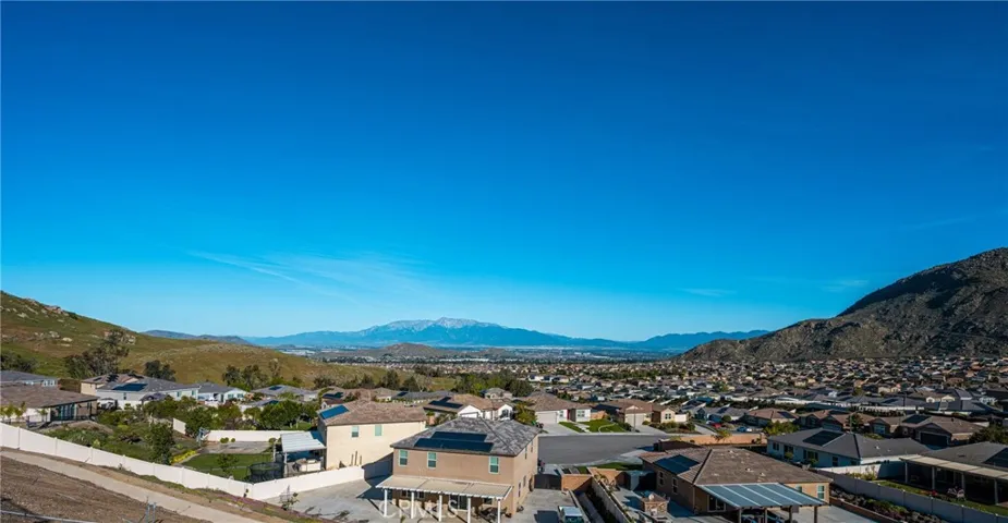 20996 Mountain Gate Drive, Riverside, California 92507