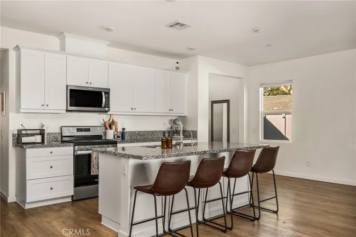 20996 Mountain Gate Drive, Riverside, California 92507