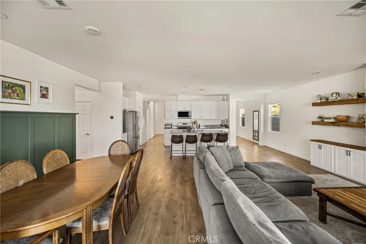 20996 Mountain Gate Drive, Riverside, California 92507