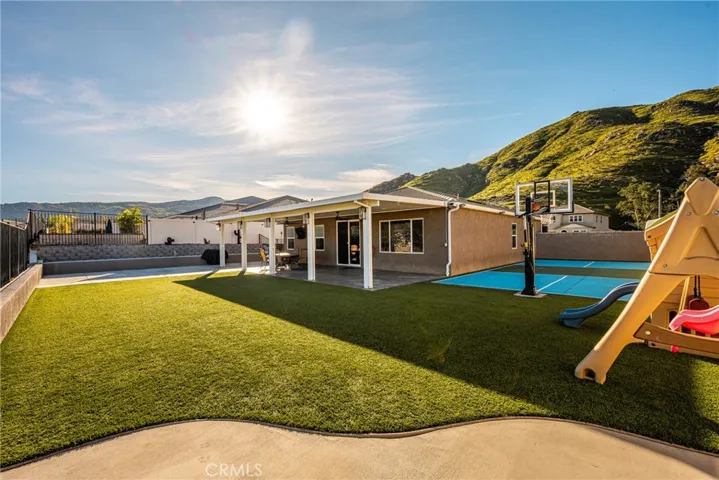 20996 Mountain Gate Drive, Riverside, California 92507