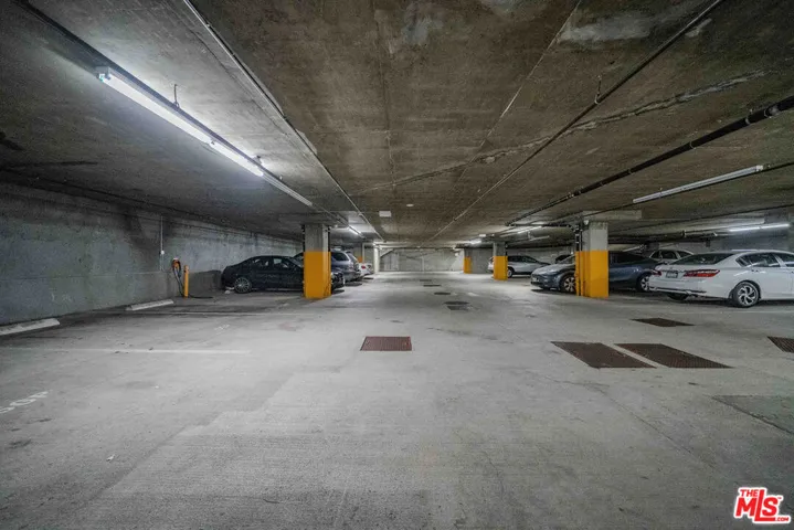 702 S Serrano Avenue 605, Los Angeles, California 90005
