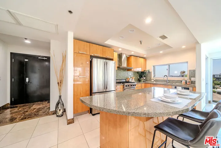702 S Serrano Avenue 605, Los Angeles, California 90005