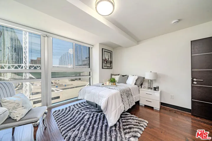 702 S Serrano Avenue 605, Los Angeles, California 90005