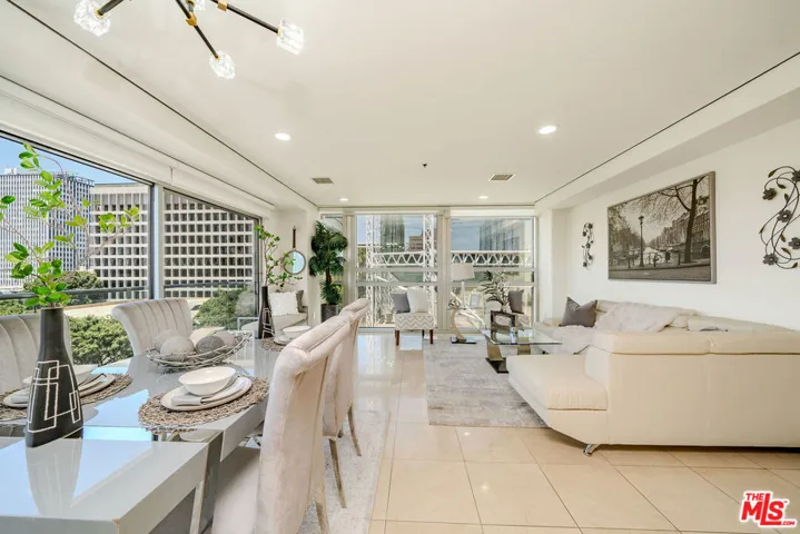 702 S Serrano Avenue 605, Los Angeles, California 90005