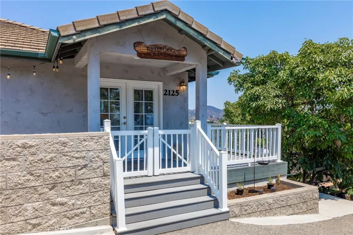 2125 Puerto Del Mundo, Fallbrook, California 92028