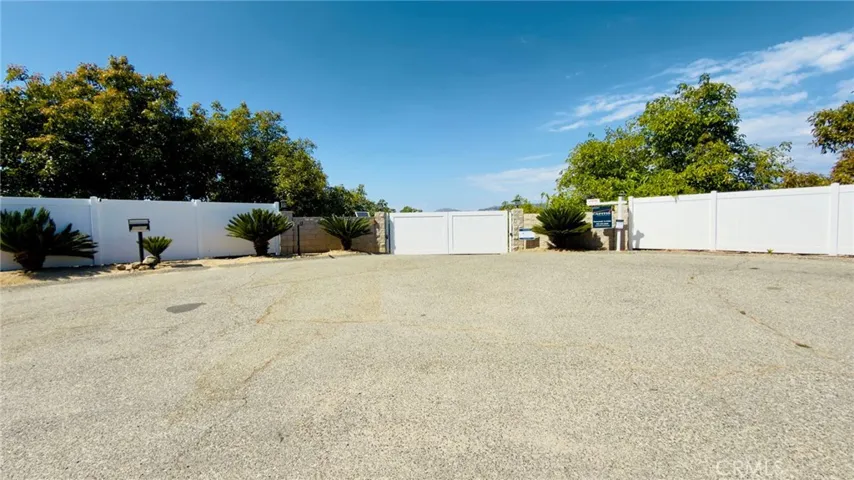 2125 Puerto Del Mundo, Fallbrook, California 92028