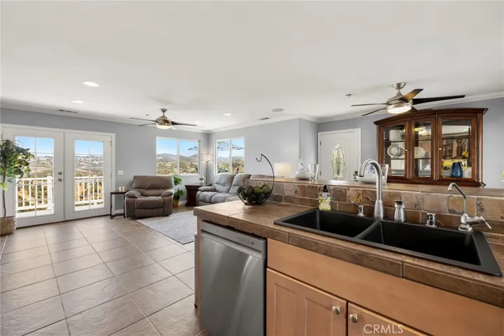2125 Puerto Del Mundo, Fallbrook, California 92028
