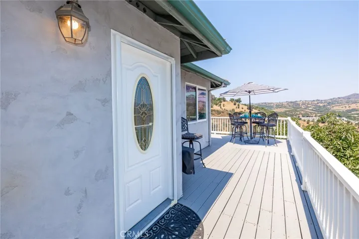 2125 Puerto Del Mundo, Fallbrook, California 92028
